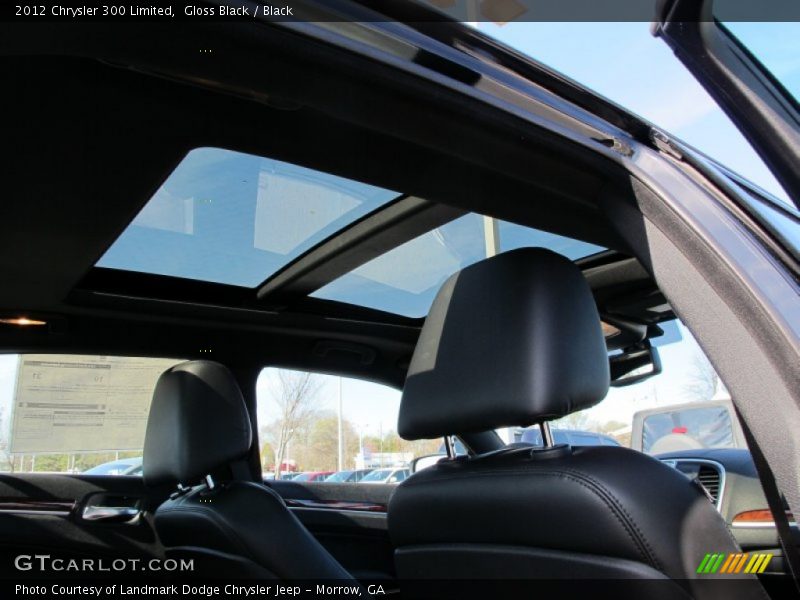 Gloss Black / Black 2012 Chrysler 300 Limited