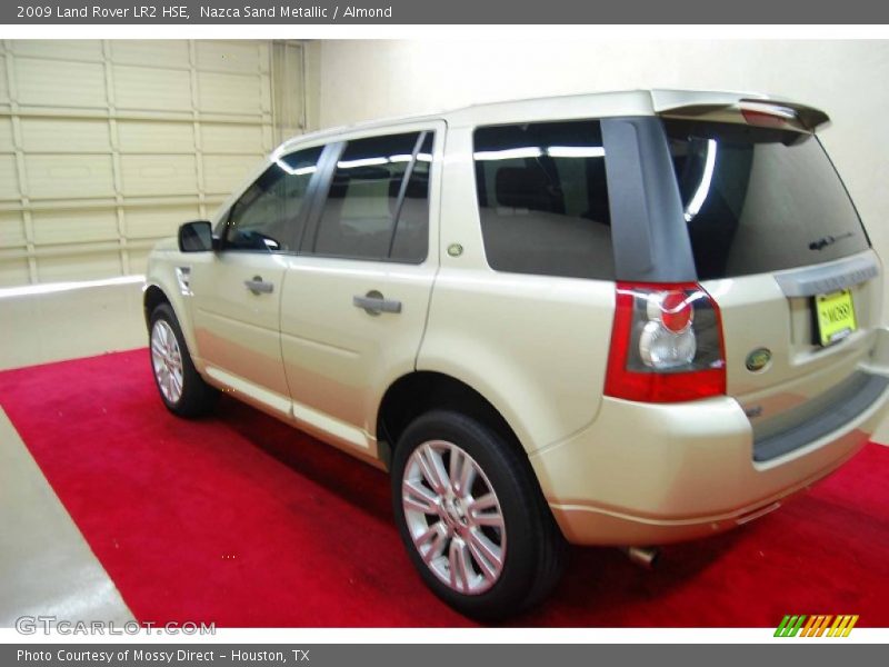 Nazca Sand Metallic / Almond 2009 Land Rover LR2 HSE