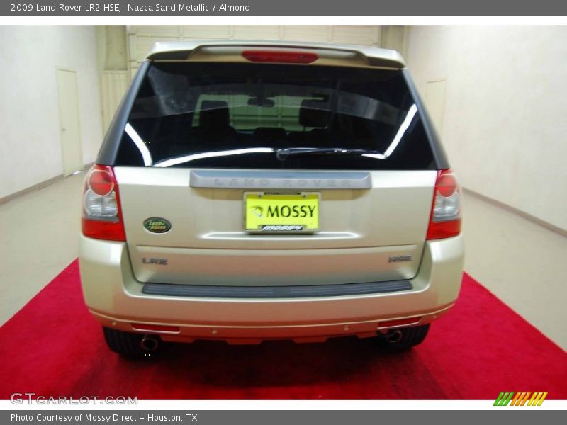 Nazca Sand Metallic / Almond 2009 Land Rover LR2 HSE