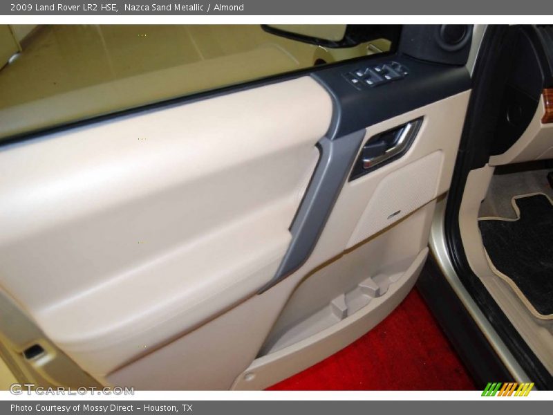 Nazca Sand Metallic / Almond 2009 Land Rover LR2 HSE