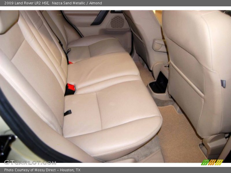 Nazca Sand Metallic / Almond 2009 Land Rover LR2 HSE