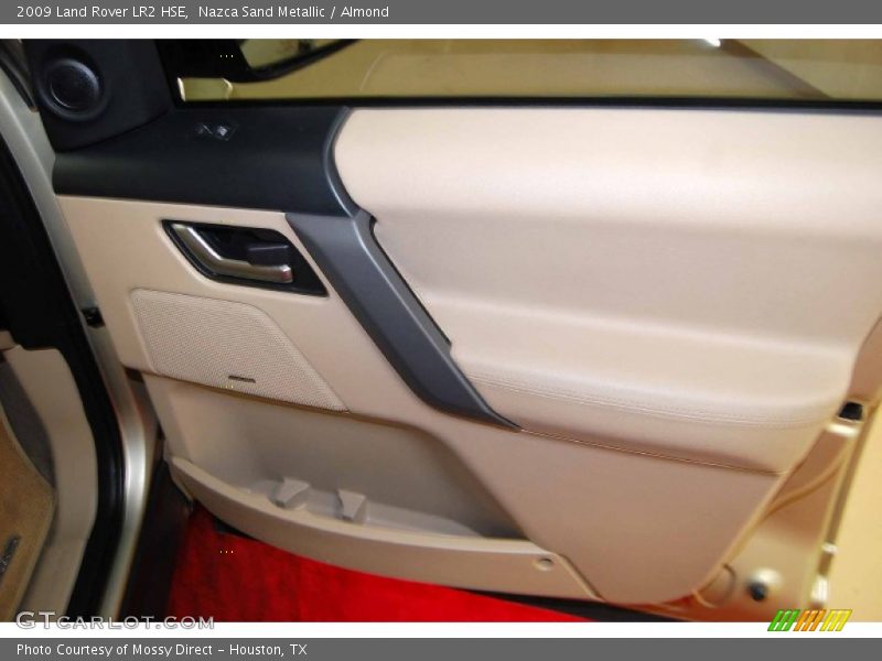 Nazca Sand Metallic / Almond 2009 Land Rover LR2 HSE