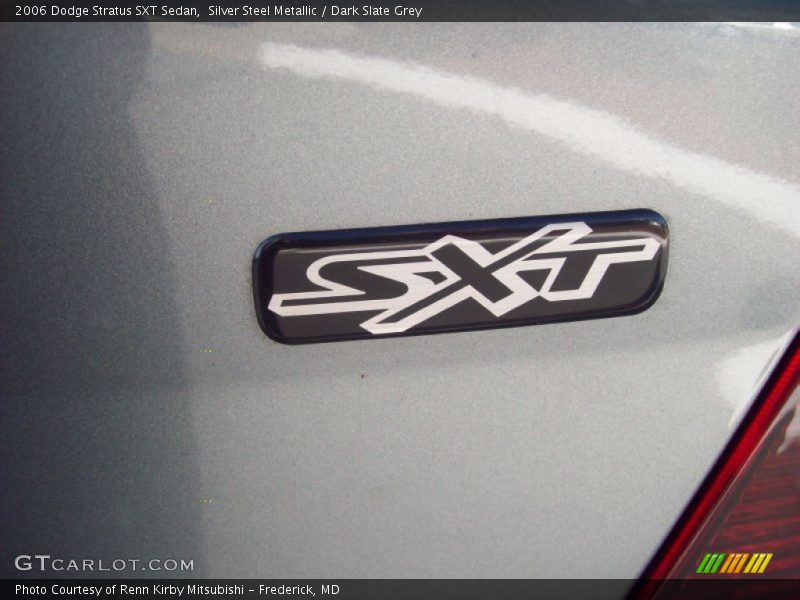 Silver Steel Metallic / Dark Slate Grey 2006 Dodge Stratus SXT Sedan