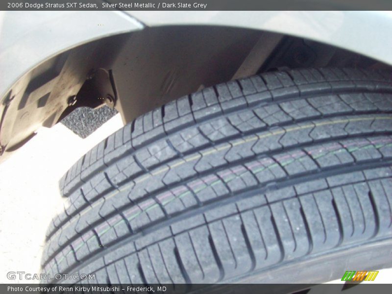 Silver Steel Metallic / Dark Slate Grey 2006 Dodge Stratus SXT Sedan