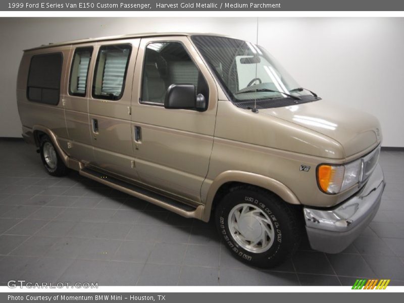 Harvest Gold Metallic / Medium Parchment 1999 Ford E Series Van E150 Custom Passenger