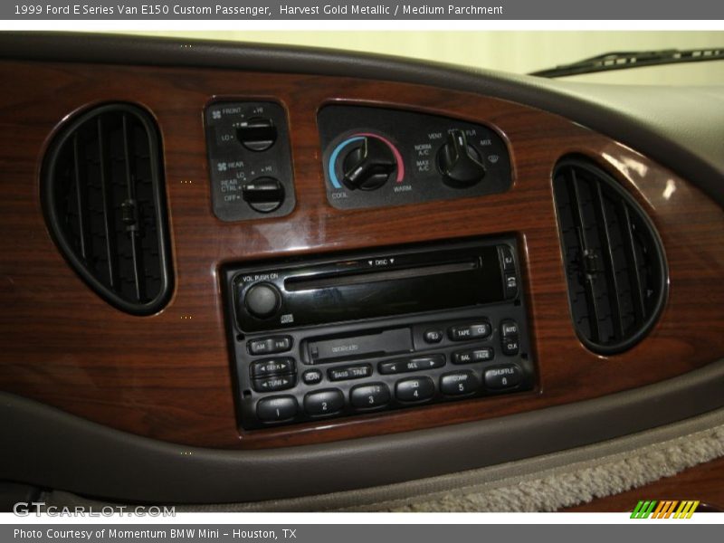 Harvest Gold Metallic / Medium Parchment 1999 Ford E Series Van E150 Custom Passenger