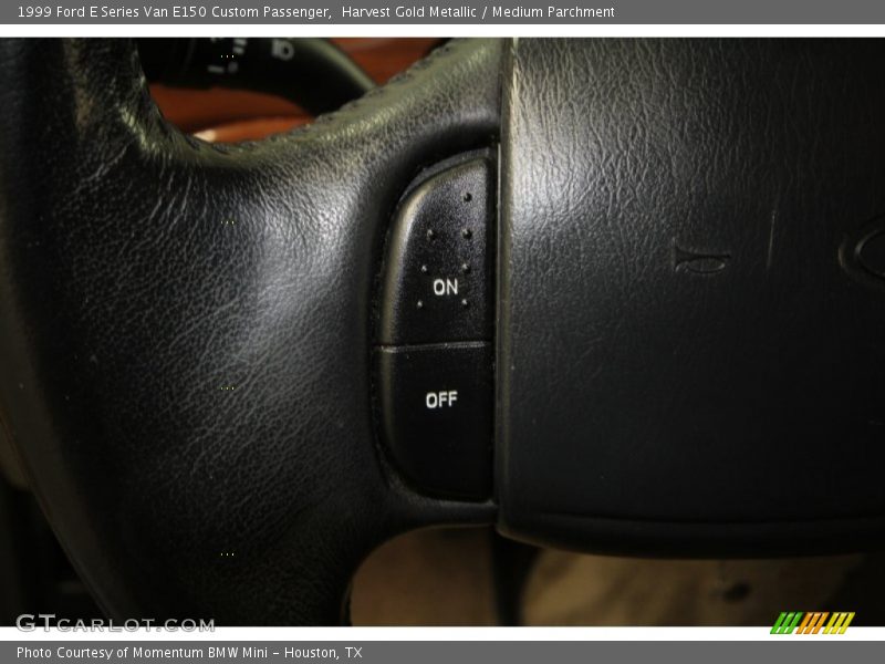 Harvest Gold Metallic / Medium Parchment 1999 Ford E Series Van E150 Custom Passenger