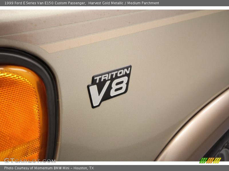 Harvest Gold Metallic / Medium Parchment 1999 Ford E Series Van E150 Custom Passenger
