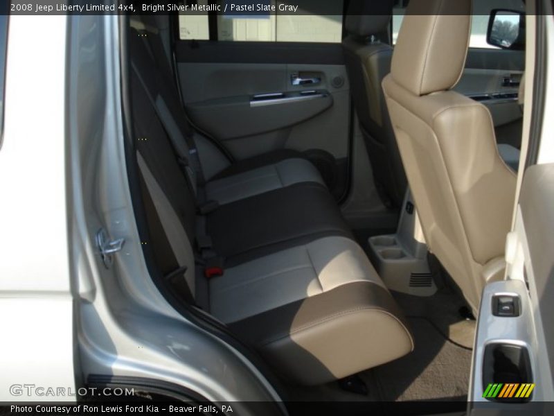 Bright Silver Metallic / Pastel Slate Gray 2008 Jeep Liberty Limited 4x4