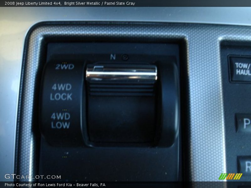 Bright Silver Metallic / Pastel Slate Gray 2008 Jeep Liberty Limited 4x4