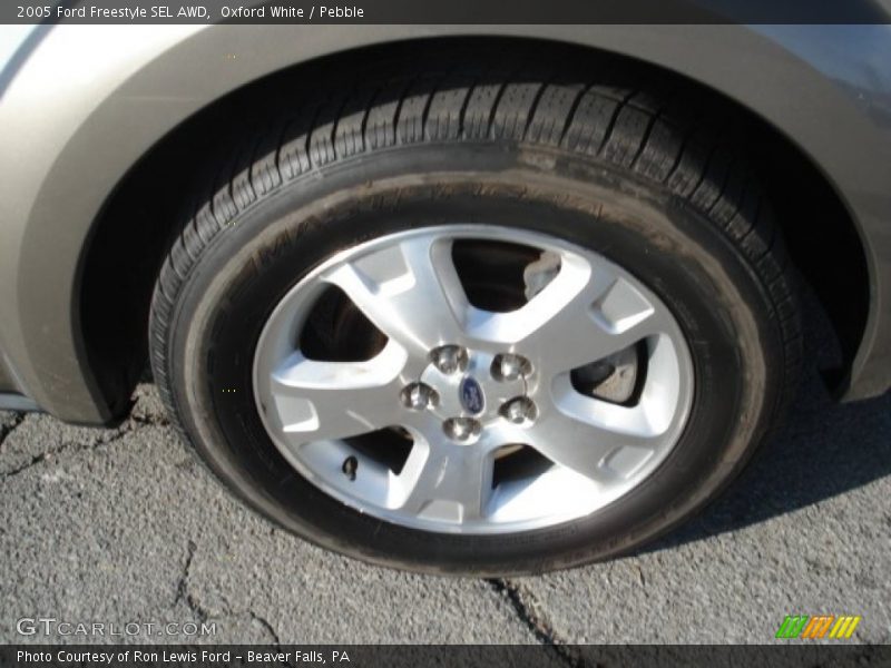 Oxford White / Pebble 2005 Ford Freestyle SEL AWD