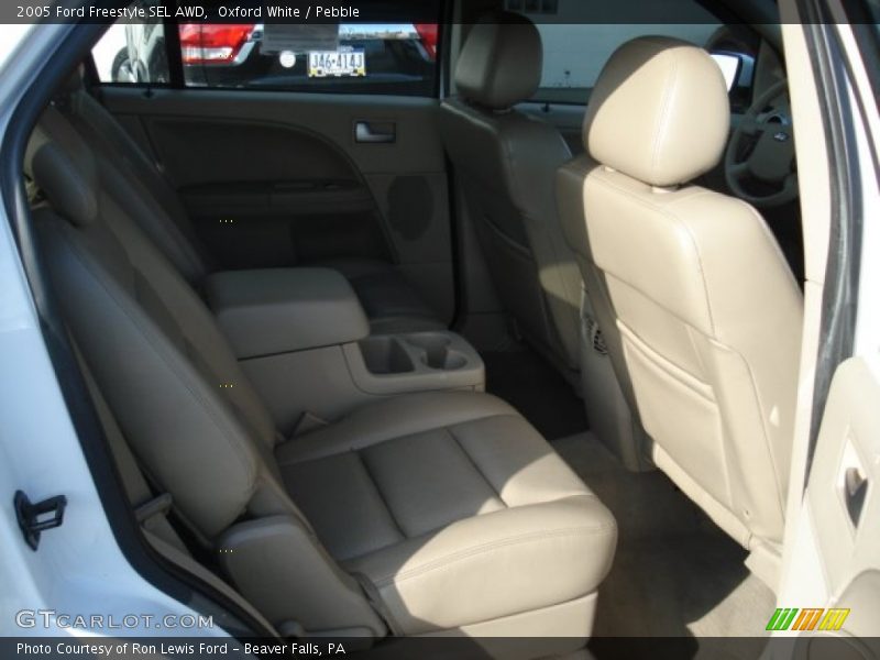 Oxford White / Pebble 2005 Ford Freestyle SEL AWD