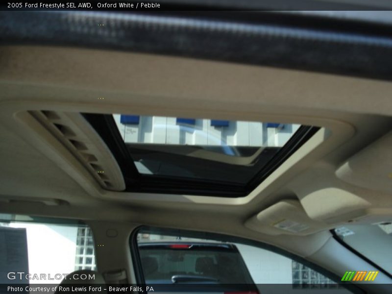 Oxford White / Pebble 2005 Ford Freestyle SEL AWD