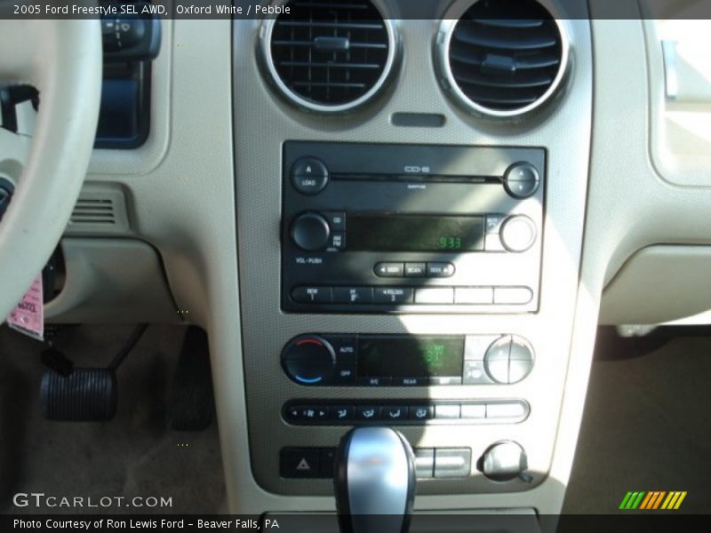 Oxford White / Pebble 2005 Ford Freestyle SEL AWD