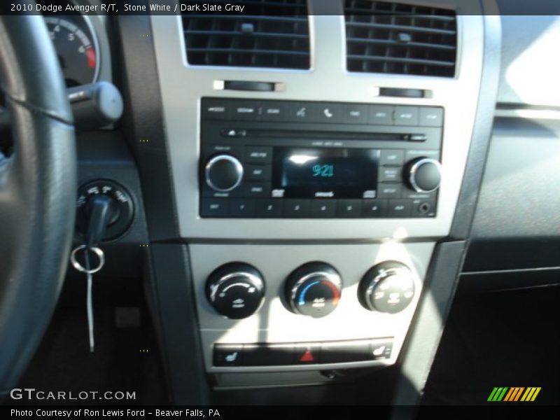 Stone White / Dark Slate Gray 2010 Dodge Avenger R/T