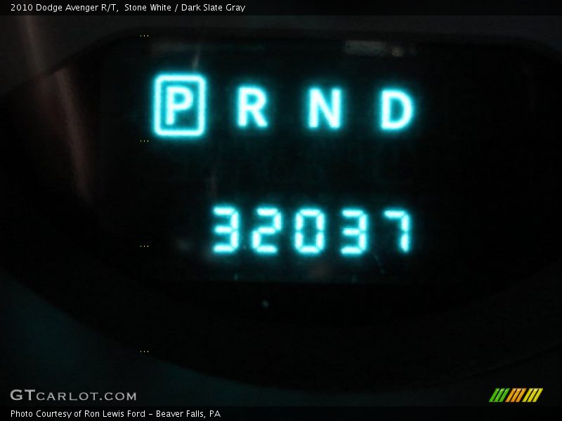 Stone White / Dark Slate Gray 2010 Dodge Avenger R/T