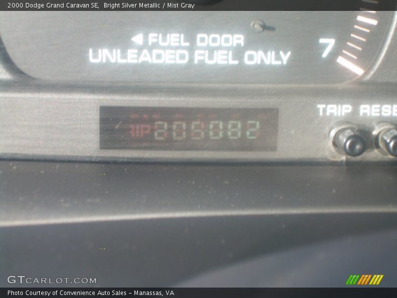 Bright Silver Metallic / Mist Gray 2000 Dodge Grand Caravan SE