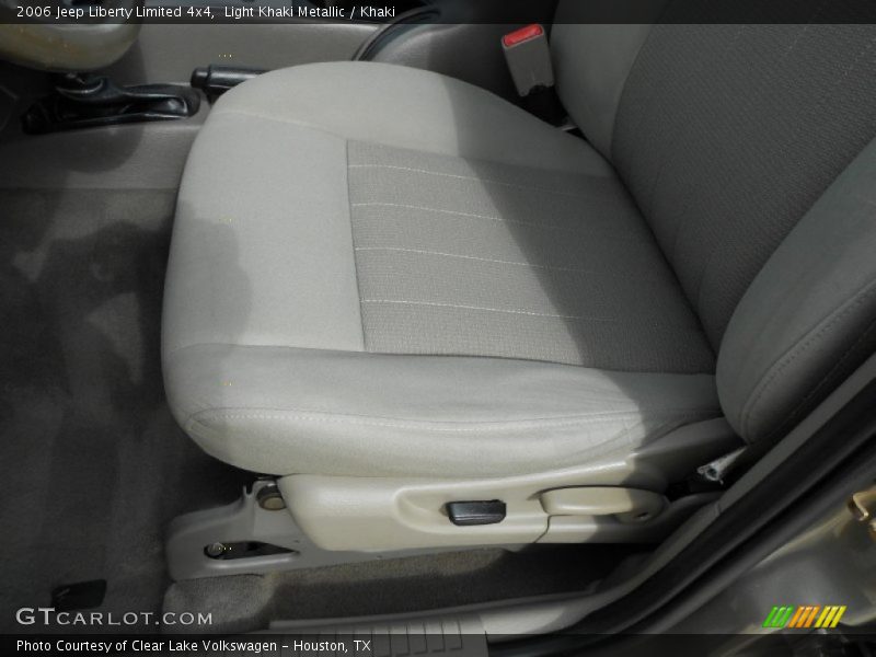Light Khaki Metallic / Khaki 2006 Jeep Liberty Limited 4x4