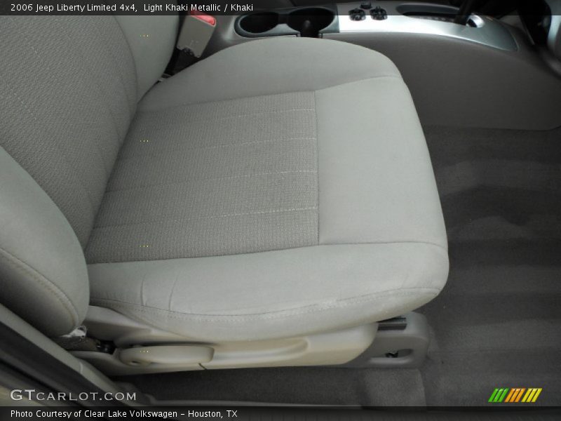 Light Khaki Metallic / Khaki 2006 Jeep Liberty Limited 4x4