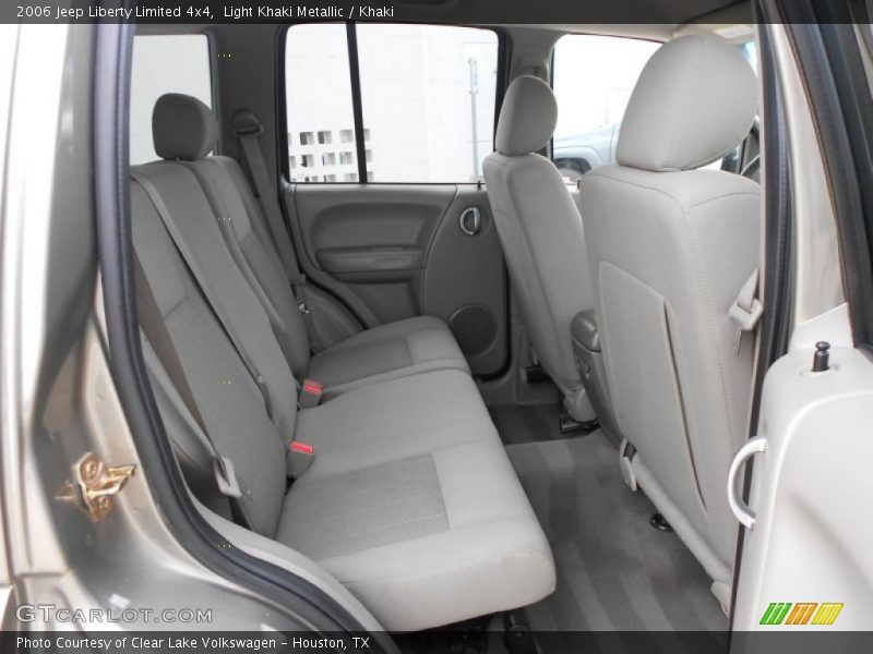 Light Khaki Metallic / Khaki 2006 Jeep Liberty Limited 4x4