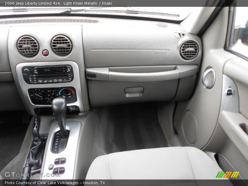 Light Khaki Metallic / Khaki 2006 Jeep Liberty Limited 4x4