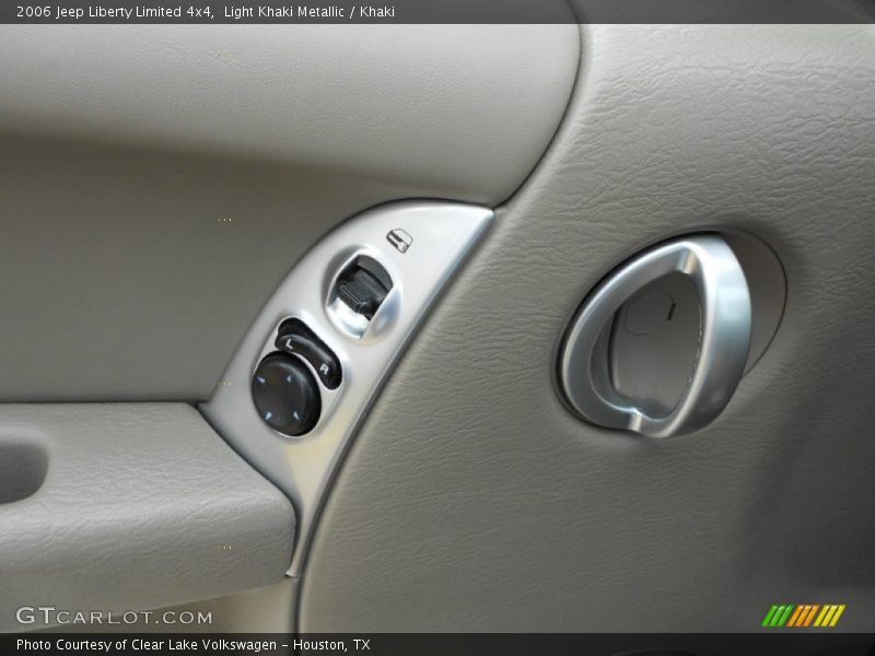 Light Khaki Metallic / Khaki 2006 Jeep Liberty Limited 4x4