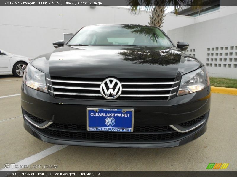 Black / Cornsilk Beige 2012 Volkswagen Passat 2.5L SE
