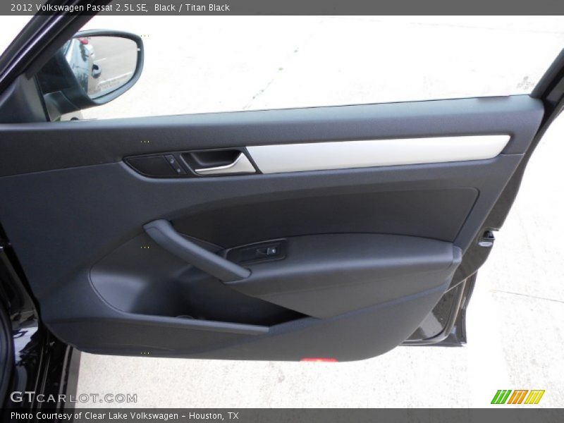 Black / Titan Black 2012 Volkswagen Passat 2.5L SE