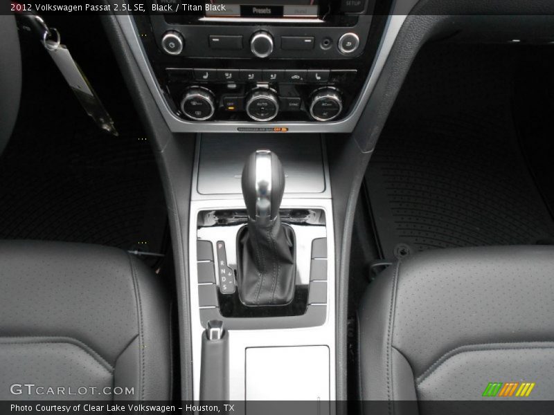 Black / Titan Black 2012 Volkswagen Passat 2.5L SE