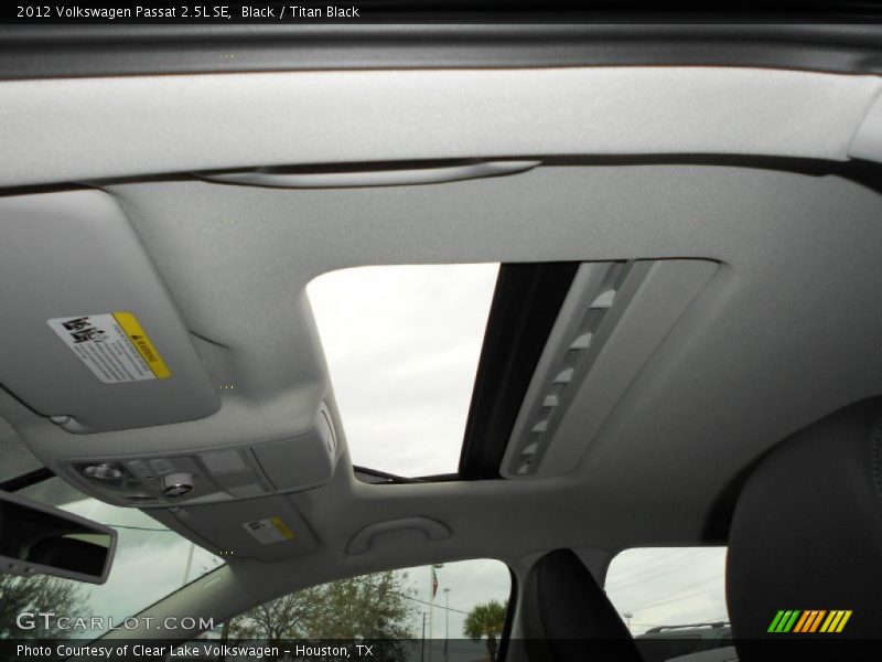 Black / Titan Black 2012 Volkswagen Passat 2.5L SE