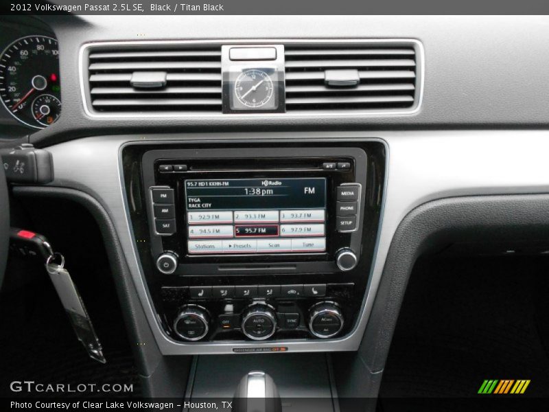 Black / Titan Black 2012 Volkswagen Passat 2.5L SE