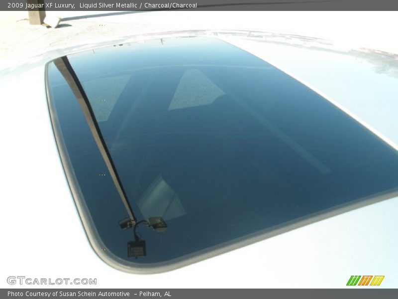 Liquid Silver Metallic / Charcoal/Charcoal 2009 Jaguar XF Luxury