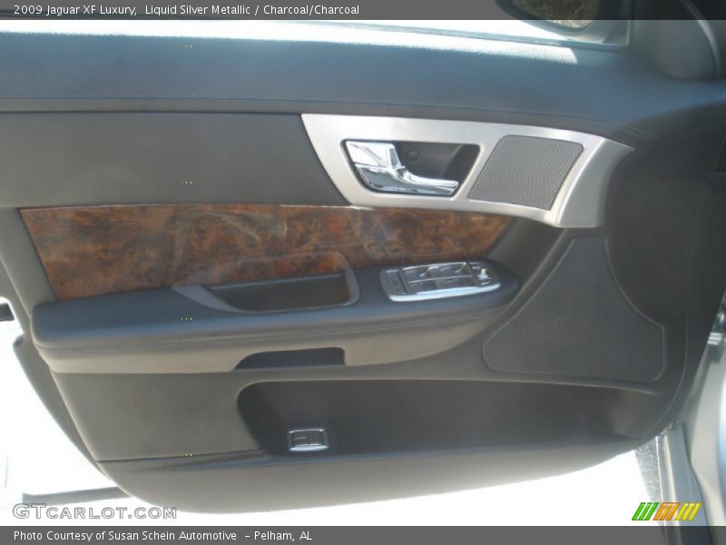 Liquid Silver Metallic / Charcoal/Charcoal 2009 Jaguar XF Luxury