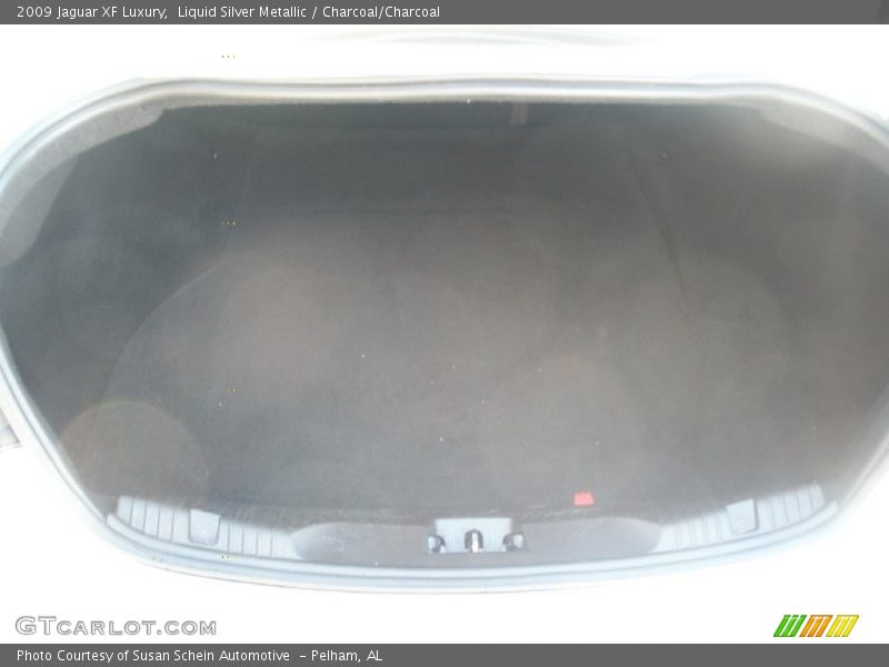 Liquid Silver Metallic / Charcoal/Charcoal 2009 Jaguar XF Luxury
