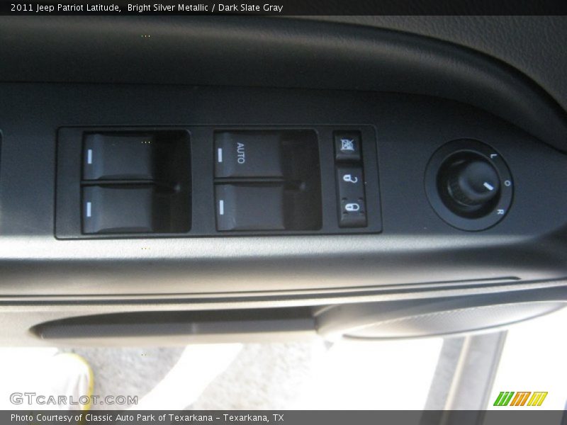 Bright Silver Metallic / Dark Slate Gray 2011 Jeep Patriot Latitude