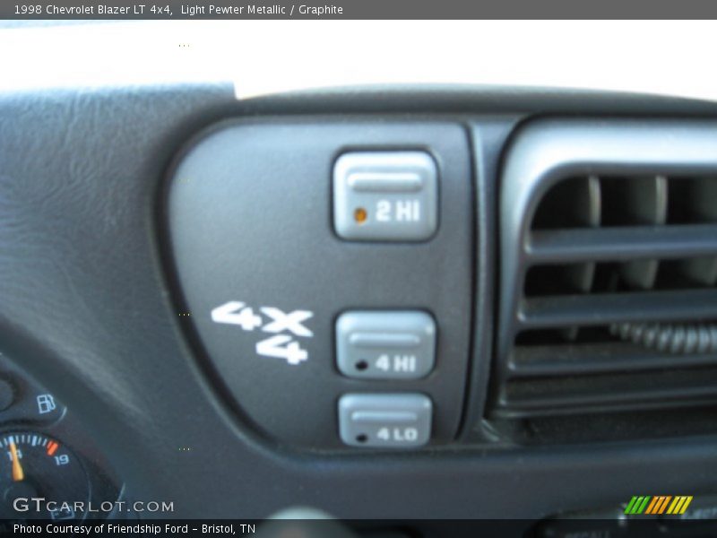 Light Pewter Metallic / Graphite 1998 Chevrolet Blazer LT 4x4