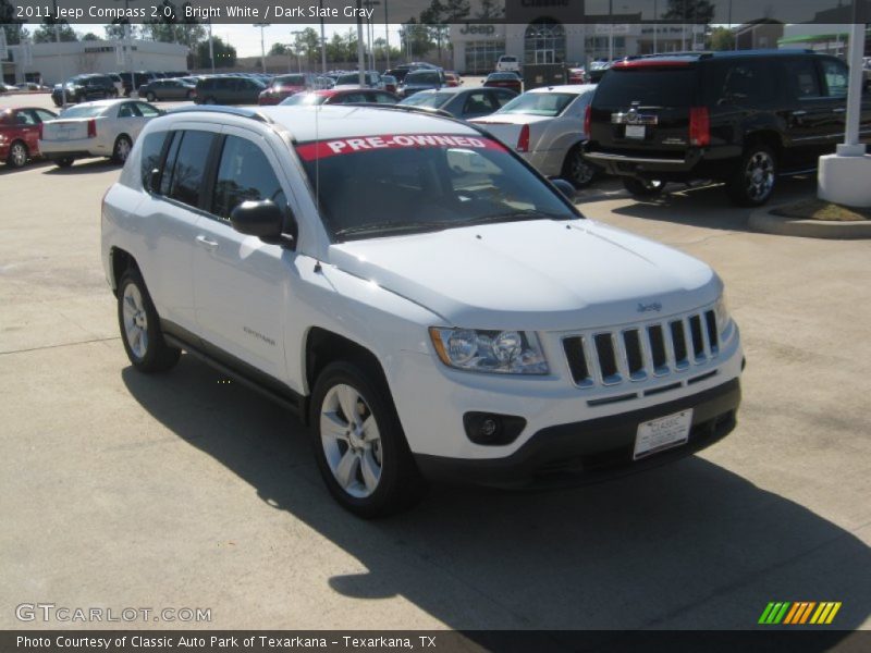 Bright White / Dark Slate Gray 2011 Jeep Compass 2.0