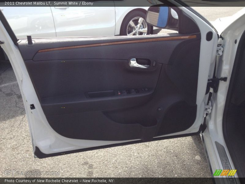 Summit White / Ebony 2011 Chevrolet Malibu LT
