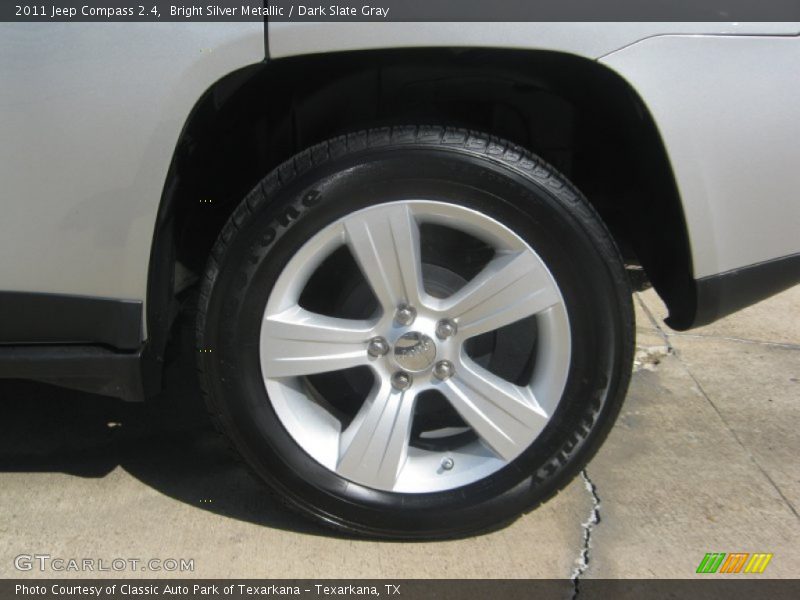 Bright Silver Metallic / Dark Slate Gray 2011 Jeep Compass 2.4
