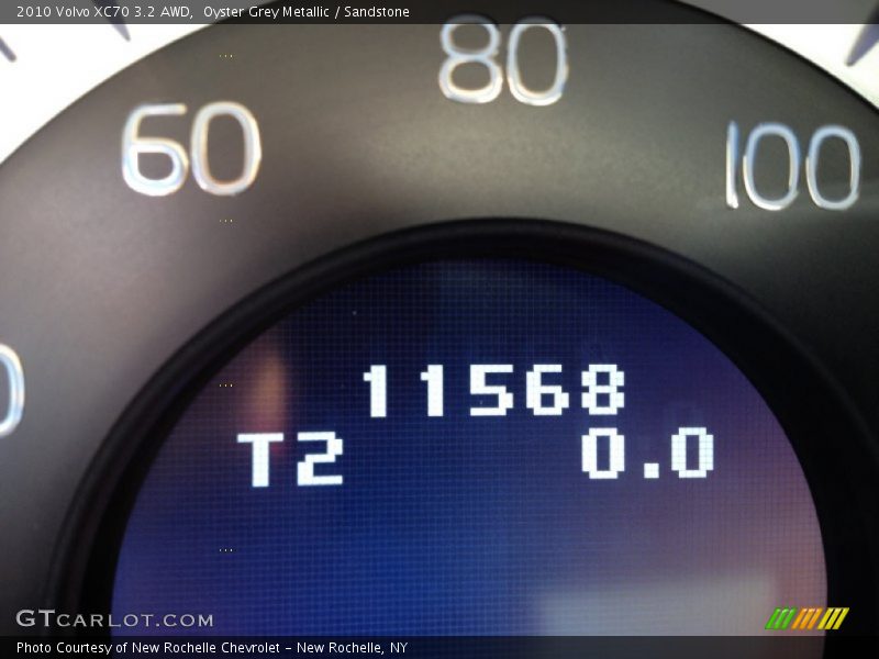 Oyster Grey Metallic / Sandstone 2010 Volvo XC70 3.2 AWD