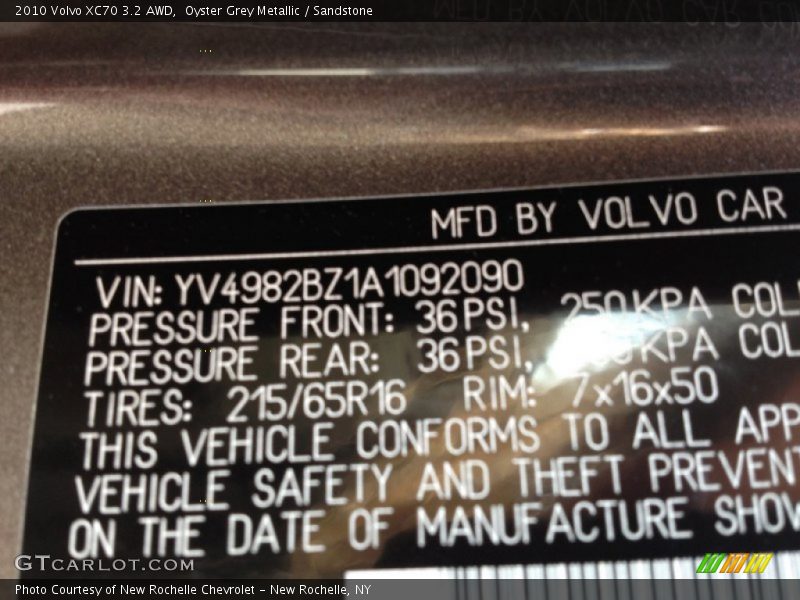 Oyster Grey Metallic / Sandstone 2010 Volvo XC70 3.2 AWD