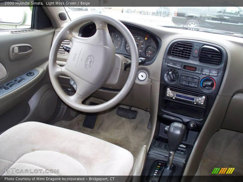 Light Moss Green / Beige 2000 Hyundai Sonata