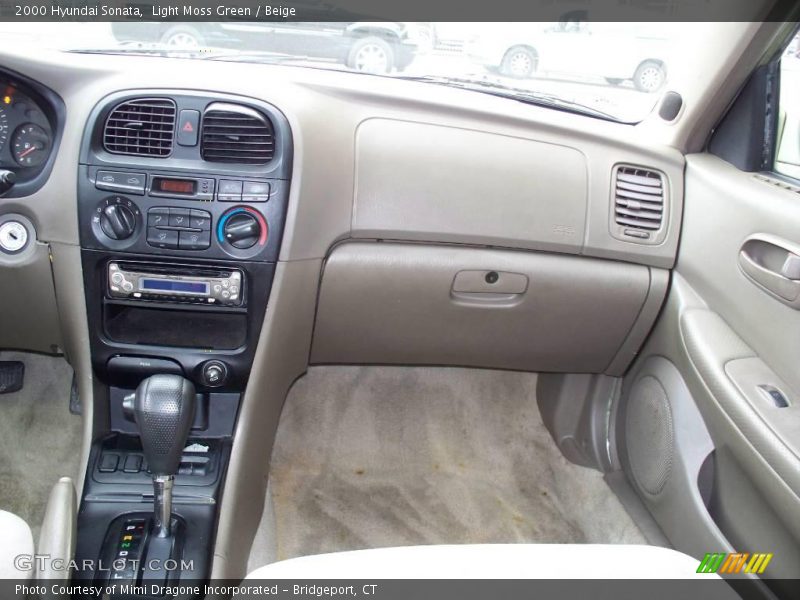 Light Moss Green / Beige 2000 Hyundai Sonata