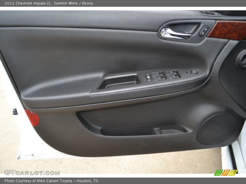 Summit White / Ebony 2011 Chevrolet Impala LS