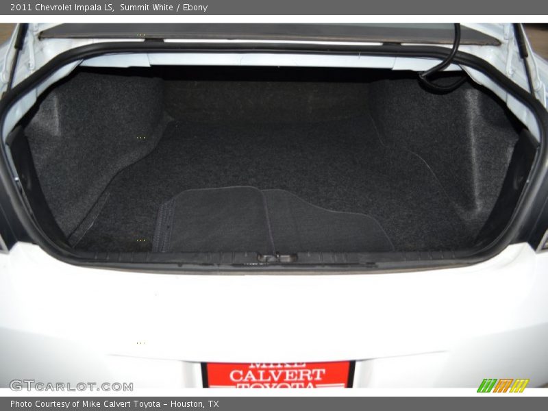 Summit White / Ebony 2011 Chevrolet Impala LS
