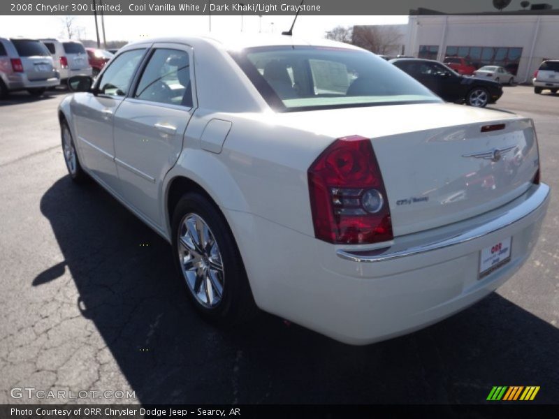 Cool Vanilla White / Dark Khaki/Light Graystone 2008 Chrysler 300 Limited