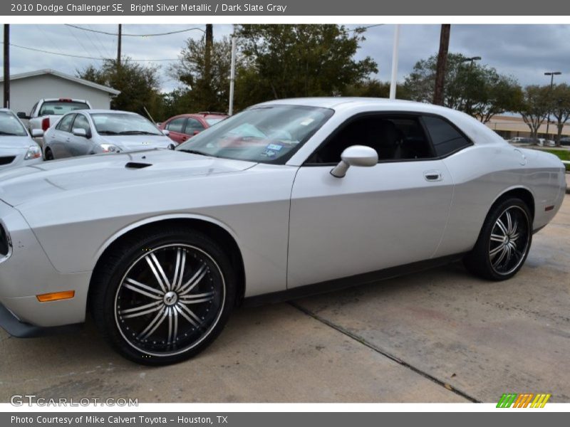 Bright Silver Metallic / Dark Slate Gray 2010 Dodge Challenger SE