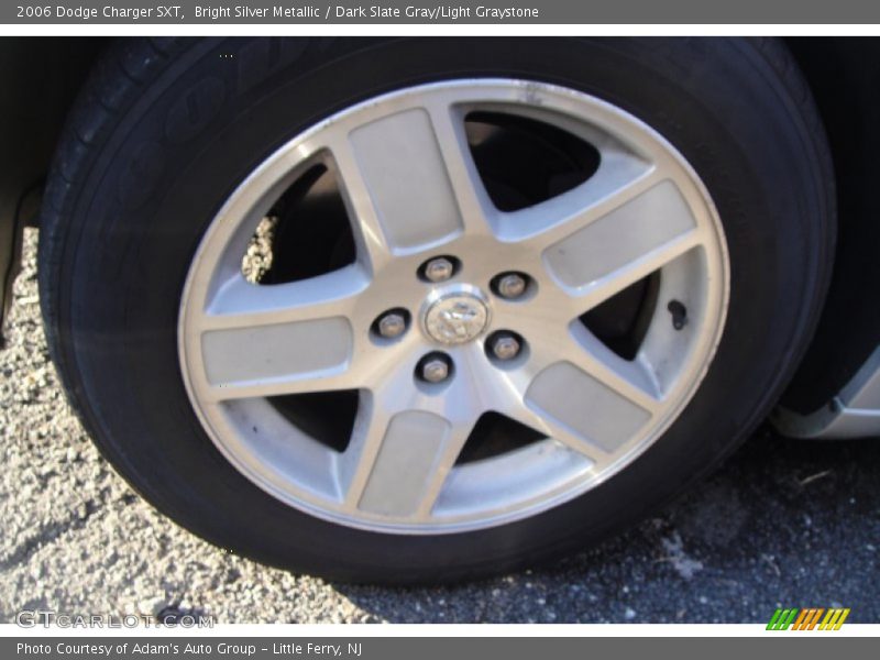Bright Silver Metallic / Dark Slate Gray/Light Graystone 2006 Dodge Charger SXT
