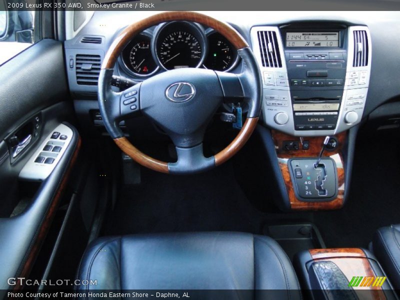 Dashboard of 2009 RX 350 AWD