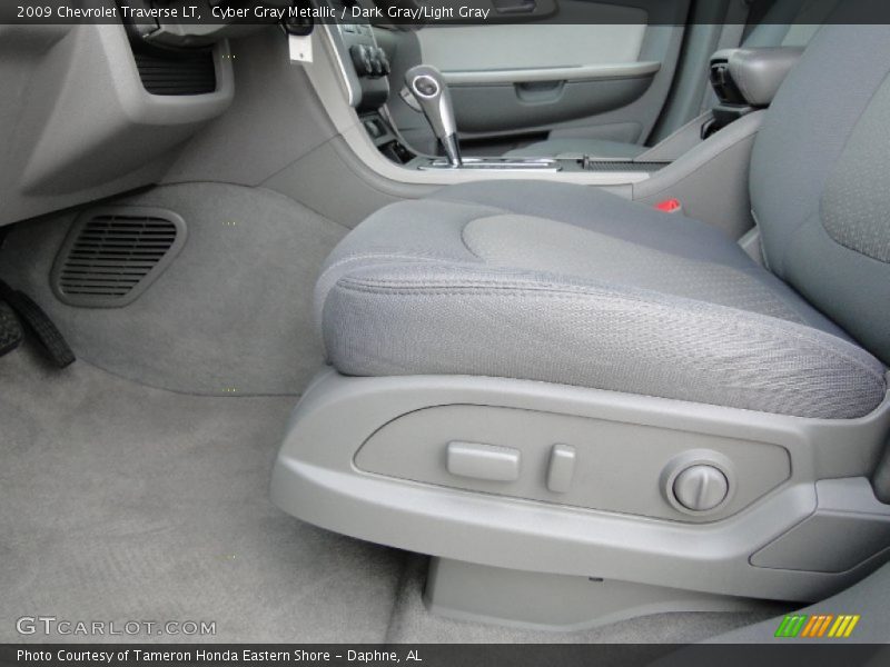 Cyber Gray Metallic / Dark Gray/Light Gray 2009 Chevrolet Traverse LT